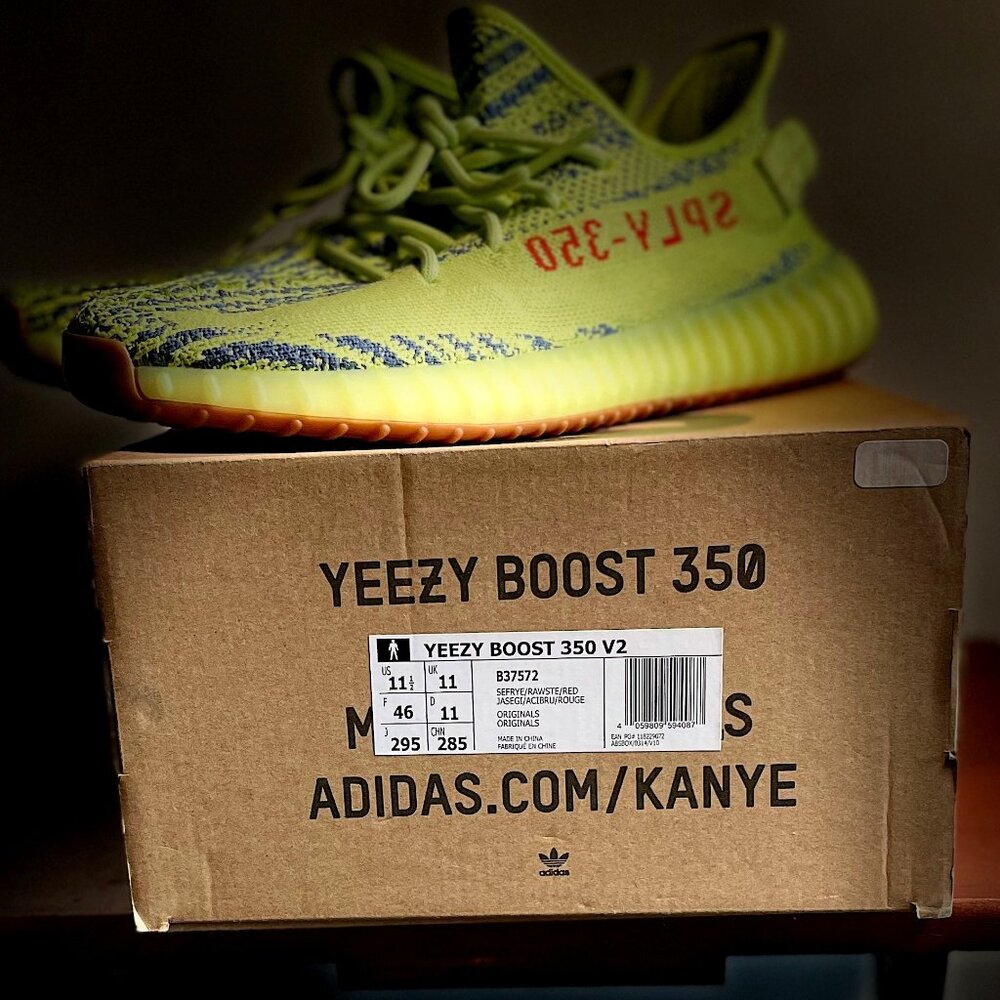 Yeezy Boost 350 V2